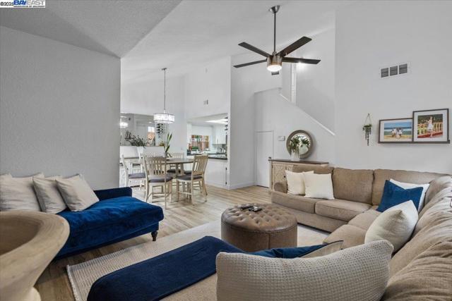 60 W South St, Tracy CA: https://media.crmls.org/mediaz/c41063d5-99cb-43e4-a205-7a84533bff0e.jpg