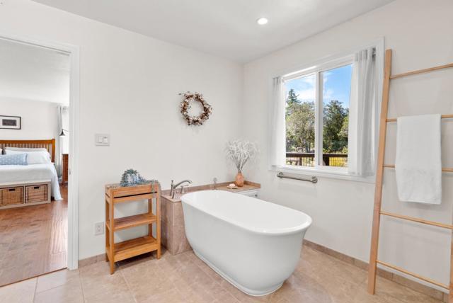 7919 Empire Grade, Santa Cruz CA: https://media.crmls.org/mediaz/c41073e5-3c17-48e0-8f02-2938860cacb2.jpg