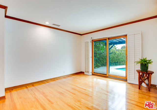 7701 Toland Avenue, Los Angeles CA: https://media.crmls.org/mediaz/c410e82e-45cd-4e36-9db5-e92c1cda0d15.jpg