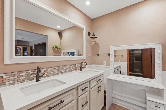 320 Apollo Dr, Vista, CA 92084 photo 20