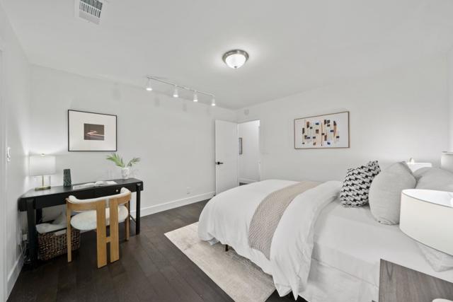 108 Durham Street, Menlo Park CA: https://media.crmls.org/mediaz/c412b63d-8332-49d8-98a1-3b5e7cedd715.jpg