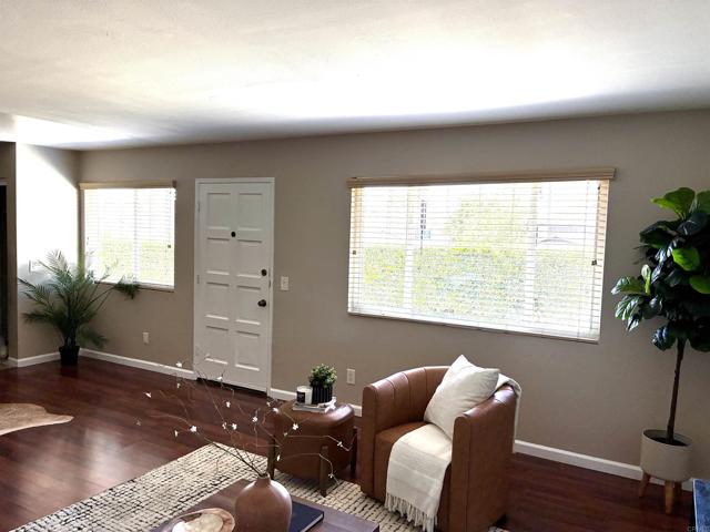 Detail Gallery Image 5 of 32 For 12147 Wintergreen Dr #1,  Lakeside,  CA 92040 - 2 Beds | 1 Baths