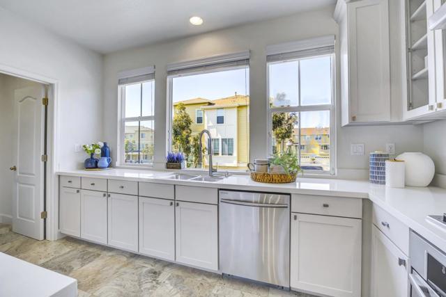 308 Whidbey Lane, Redwood City CA: https://media.crmls.org/mediaz/c415b84c-c6ae-4818-bafa-b097b0192fba.jpg