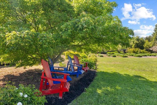 20811 Norada Court, Saratoga CA: https://media.crmls.org/mediaz/c4164a83-3ba3-472b-995f-962290e548e4.jpg