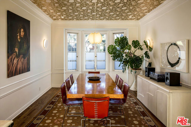 1416 Havenhurst Drive, West Hollywood CA: https://media.crmls.org/mediaz/c416ffa5-a881-4e10-85fe-ebf5da230b51.jpg