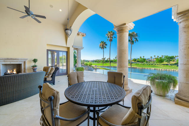 80614 Via Pessaro, La Quinta CA: https://media.crmls.org/mediaz/c4173a91-7db3-452e-bd82-b84c9f65fa28.jpg
