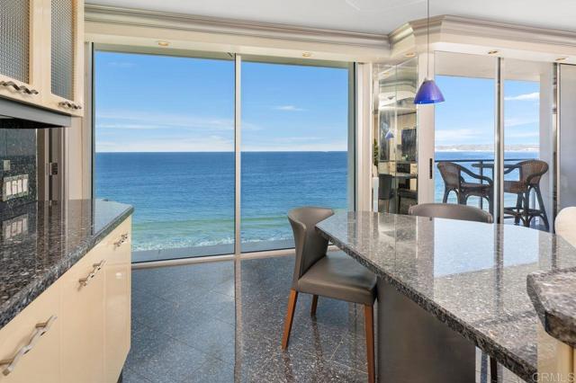 Detail Gallery Image 13 of 30 For 1760 Avenida Del Mundo #805,  Coronado,  CA 92118 - 1 Beds | 1 Baths