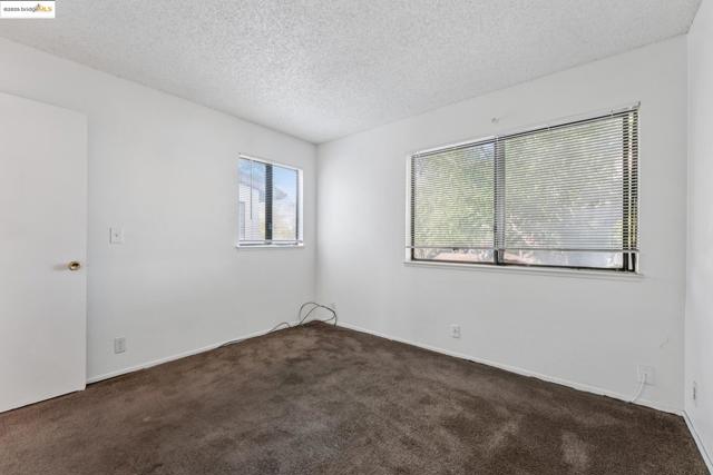 9663 Elmview, Oakland CA: https://media.crmls.org/mediaz/c4184b2d-83c8-4122-8a0b-880a145dcde2.jpg