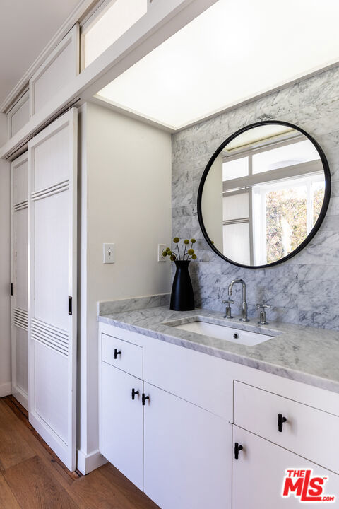 1280 Glen Oaks Boulevard, Pasadena CA: https://media.crmls.org/mediaz/c419536c-93f9-4835-b3fa-296c14d0c3aa.jpg