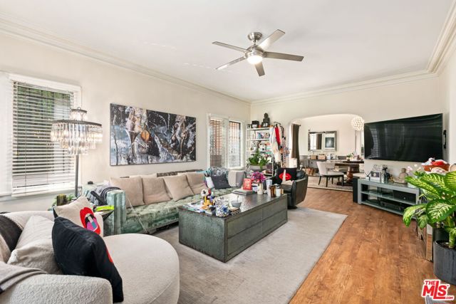6410 W 6th Street, Los Angeles CA: https://media.crmls.org/mediaz/c41955f6-4182-475f-bafe-ce90d28887f3.jpg