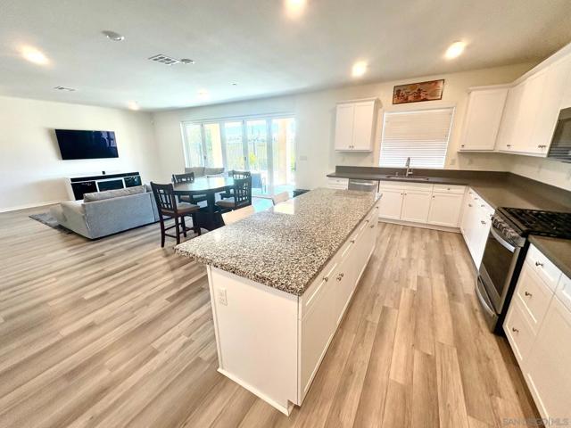 32757 Marin fields, Winchester CA: https://media.crmls.org/mediaz/c41990fa-3399-451e-ae3b-a614112b93f7.jpg