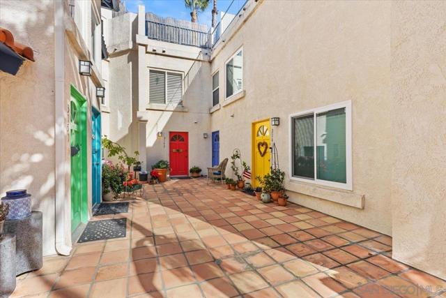 3149 Dickens St, San Diego, California 92106, 3 Bedrooms Bedrooms, ,2 BathroomsBathrooms,Condominium,For Sale,Dickens St,250000588SD