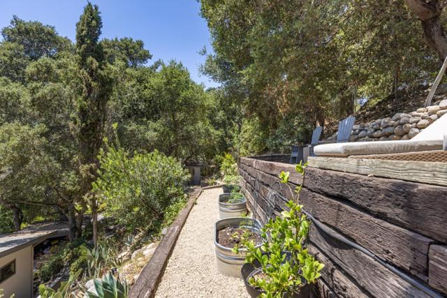 55 Paso Cresta, Carmel Valley CA: https://media.crmls.org/mediaz/c419d263-3c4d-423c-99c3-469837a54702.jpg