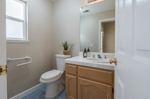 1016 Newington Street, Salinas CA: https://media.crmls.org/mediaz/c419d956-e54f-499e-9d7d-1f6adf40a0d9.jpg