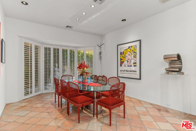 7 Churchill Lane, Rancho Mirage CA: https://media.crmls.org/mediaz/c41bd356-f0da-4a2b-adb1-c59ae6855516.jpg