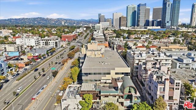 1820 Prosser Avenue, Los Angeles CA: https://media.crmls.org/mediaz/c41c00fd-c11c-43cc-aebf-7842b5efd8d0.jpg