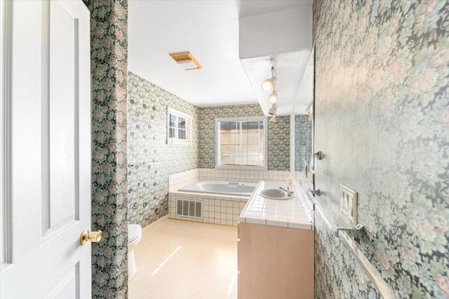 40101 Tassajara Road, Carmel Valley CA: https://media.crmls.org/mediaz/c41c540b-13cc-482a-9592-876a2cc4a594.jpg