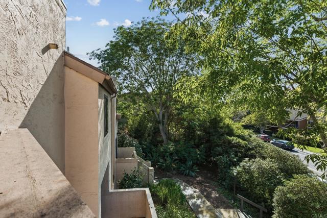 Detail Gallery Image 32 of 34 For 8427 via Mallorca #115,  La Jolla,  CA 92037 - 2 Beds | 2/1 Baths