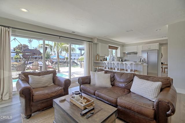 2965 Surfrider Avenue, Ventura CA: https://media.crmls.org/mediaz/c41dabda-1fb2-4612-a7b9-d877851f9d78.jpg