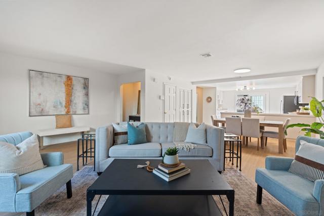 736 F Ave, Coronado CA: https://media.crmls.org/mediaz/c41dfe10-a344-49c5-8a29-df5704f753c8.jpg