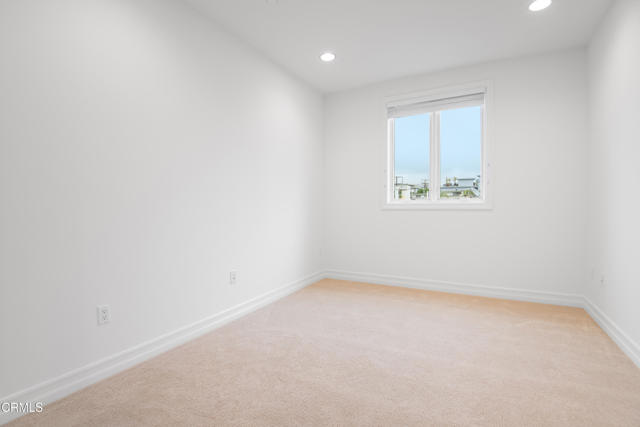 Detail Gallery Image 36 of 45 For 11961 Darlington Ave #3,  Los Angeles,  CA 90049 - 4 Beds | 3 Baths