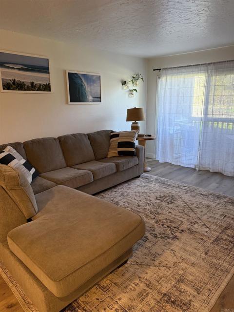 Detail Gallery Image 3 of 16 For 7704 Caminito Tingo #102,  Carlsbad,  CA 92009 - 2 Beds | 2 Baths