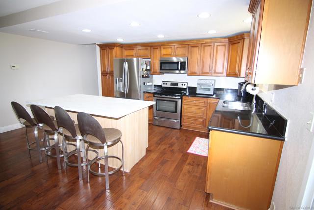 16328 Bassett Court, Ramona CA: https://media.crmls.org/mediaz/c41f6397-c6ab-45dc-ab23-d7a90ecc8a14.jpg