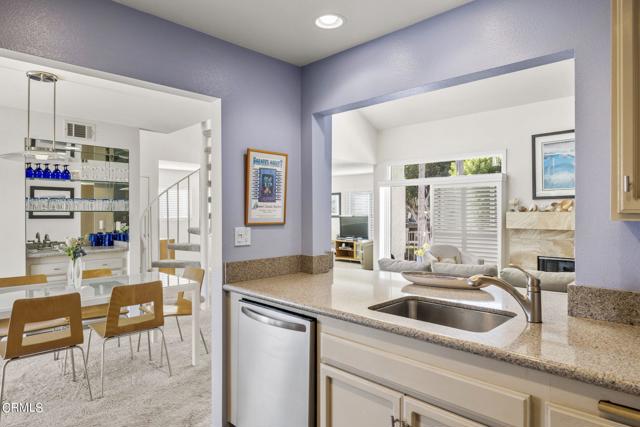 Detail Gallery Image 9 of 46 For 1925 Majorca Dr, Oxnard,  CA 93035 - 2 Beds | 2 Baths