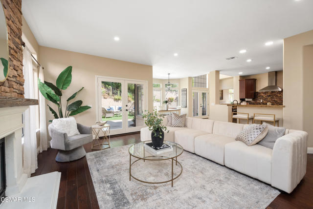 32711 Wellbrook Drive, Westlake Village CA: https://media.crmls.org/mediaz/c420d448-747f-418f-a694-359e040e37e7.jpg