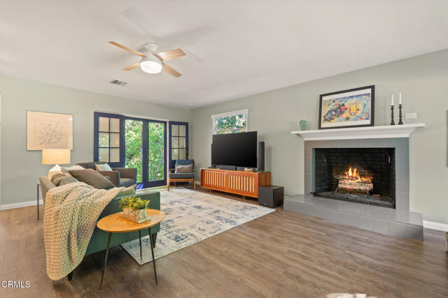 Detail Gallery Image 6 of 26 For 1640 Pasadena Glen Rd, Pasadena,  CA 91107 - 2 Beds | 2 Baths