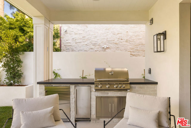 657 27th Street photo 28