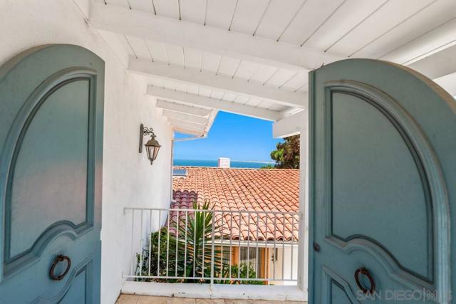 605 Palos Verdes Dr W, Palos Verdes Estates, California 90274, 4 Bedrooms Bedrooms, ,2 BathroomsBathrooms,Residential,Sold,Palos Verdes Dr W,220015650SD