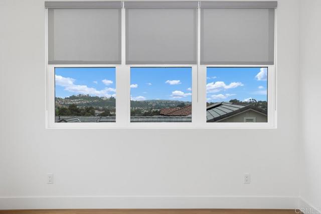 1215 Stonemark Place, Vista CA: https://media.crmls.org/mediaz/c4232876-4da1-488b-bce8-e49706bb624c.jpg