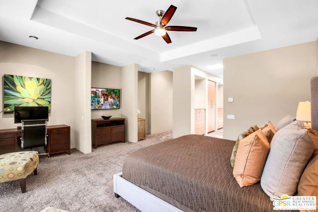 39700 Keenan Drive, Rancho Mirage CA: https://media.crmls.org/mediaz/c4249ca9-6a45-4c7e-8e92-f02450cca3e7.jpg