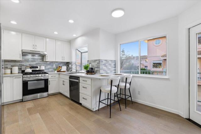 6031 Commerce Drive, Fremont CA: https://media.crmls.org/mediaz/c424e1e1-555a-4139-8355-2252cd46acaa.jpg