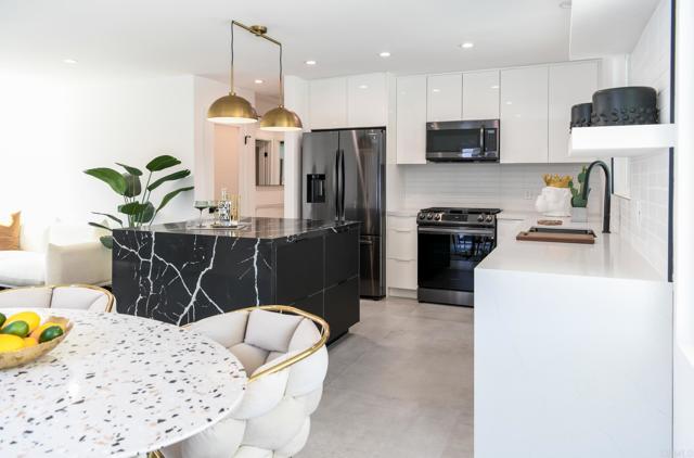 Detail Gallery Image 8 of 26 For 2080 N Gorgonio Rd, Palm Springs,  CA 92262 - 3 Beds | 2 Baths