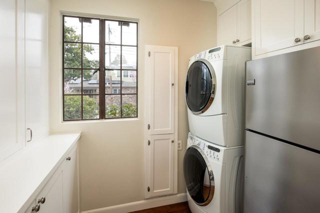 245 Chapin Lane, Burlingame CA: https://media.crmls.org/mediaz/c425ae9f-b2b2-4598-bee1-c467dbc9a558.jpg
