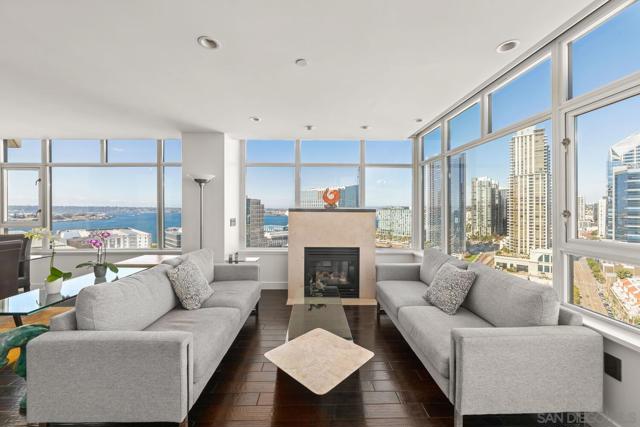 700 Harbor, San Diego, California 92101, 1 Bedroom Bedrooms, ,2 BathroomsBathrooms,Condominium,For Sale,Harbor,250028601SD