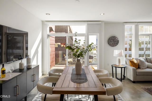 Detail Gallery Image 8 of 38 For 133 S Los Robles Ave #501,  Pasadena,  CA 91101 - 2 Beds | 2 Baths