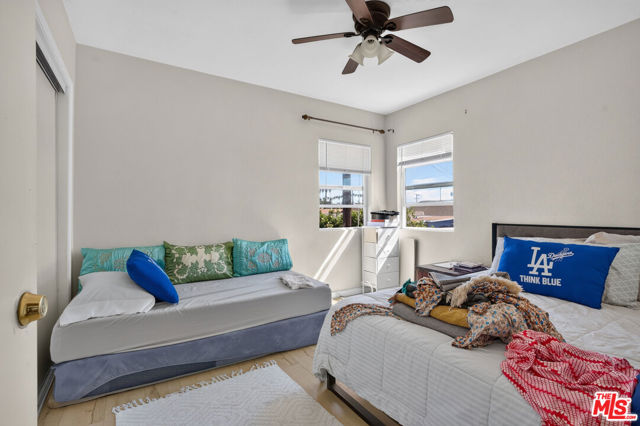 1308 West 53rd Street photo 29