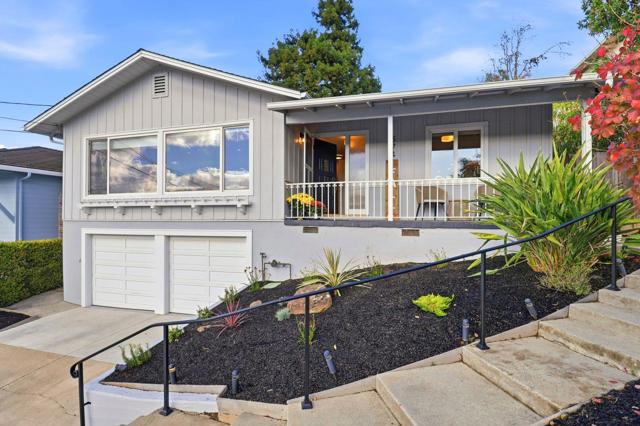 574 Wellington Drive, San Carlos CA: https://media.crmls.org/mediaz/c428241c-42df-4788-8bc2-55091beba707.jpg