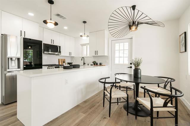 9376 Starcrest Dr, Santee CA: https://media.crmls.org/mediaz/c428419f-1133-4064-87c7-9912ad72d4d0.jpg