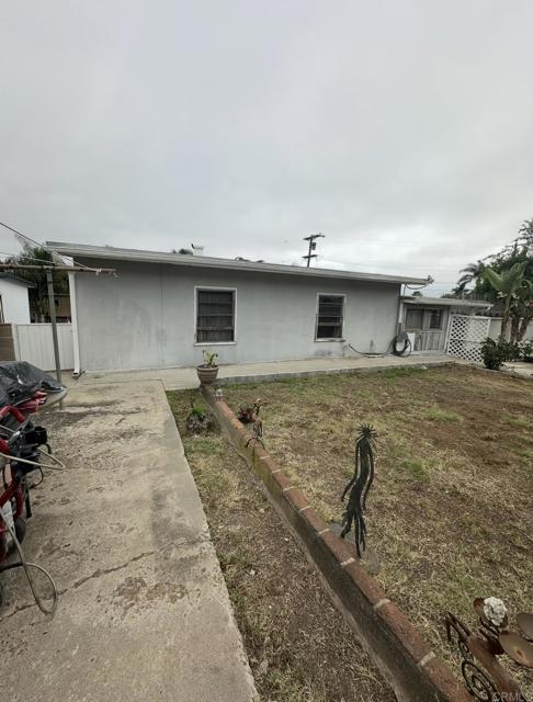 3766 King, La Mesa CA: https://media.crmls.org/mediaz/c428a765-4e09-46c2-aff6-e89de027f31f.jpg
