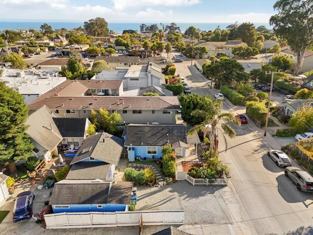 552 14th Avenue, Santa Cruz CA: https://media.crmls.org/mediaz/c4293a5d-b314-4c8a-aefc-3b3312da184d.jpg