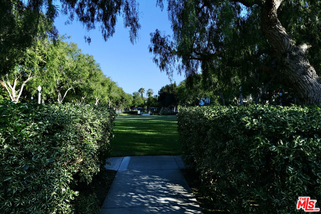 13200 Pacific, 212 photo 25