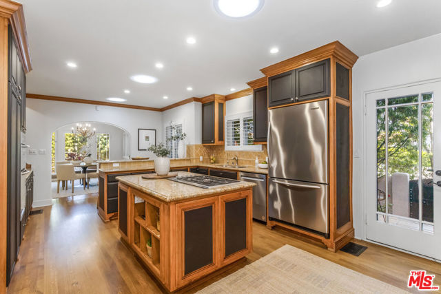 755 S Highland Avenue, Los Angeles CA: https://media.crmls.org/mediaz/c4293cab-dd21-41d1-aec8-e568ca13d6cf.jpg