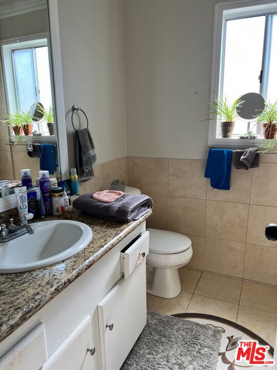 13609 Valerio Street, Van Nuys CA: https://media.crmls.org/mediaz/c42b5692-38c8-4fb3-b2ed-c82bbbdbeb2e.jpg