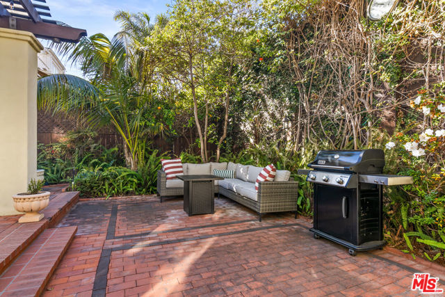 3162 2nd Avenue, San Diego CA: https://media.crmls.org/mediaz/c42c57c5-1500-45ec-ab62-9bfca50c1e34.jpg