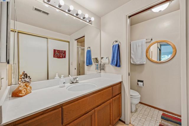 3754 N Stoneglen, Richmond CA: https://media.crmls.org/mediaz/c42c620f-c460-4694-81c1-05fe1abb9959.jpg