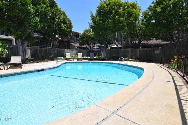 Detail Gallery Image 34 of 46 For 13340 Maxella Ave #3,  Marina Del Rey,  CA 90292 - 3 Beds | 2/1 Baths